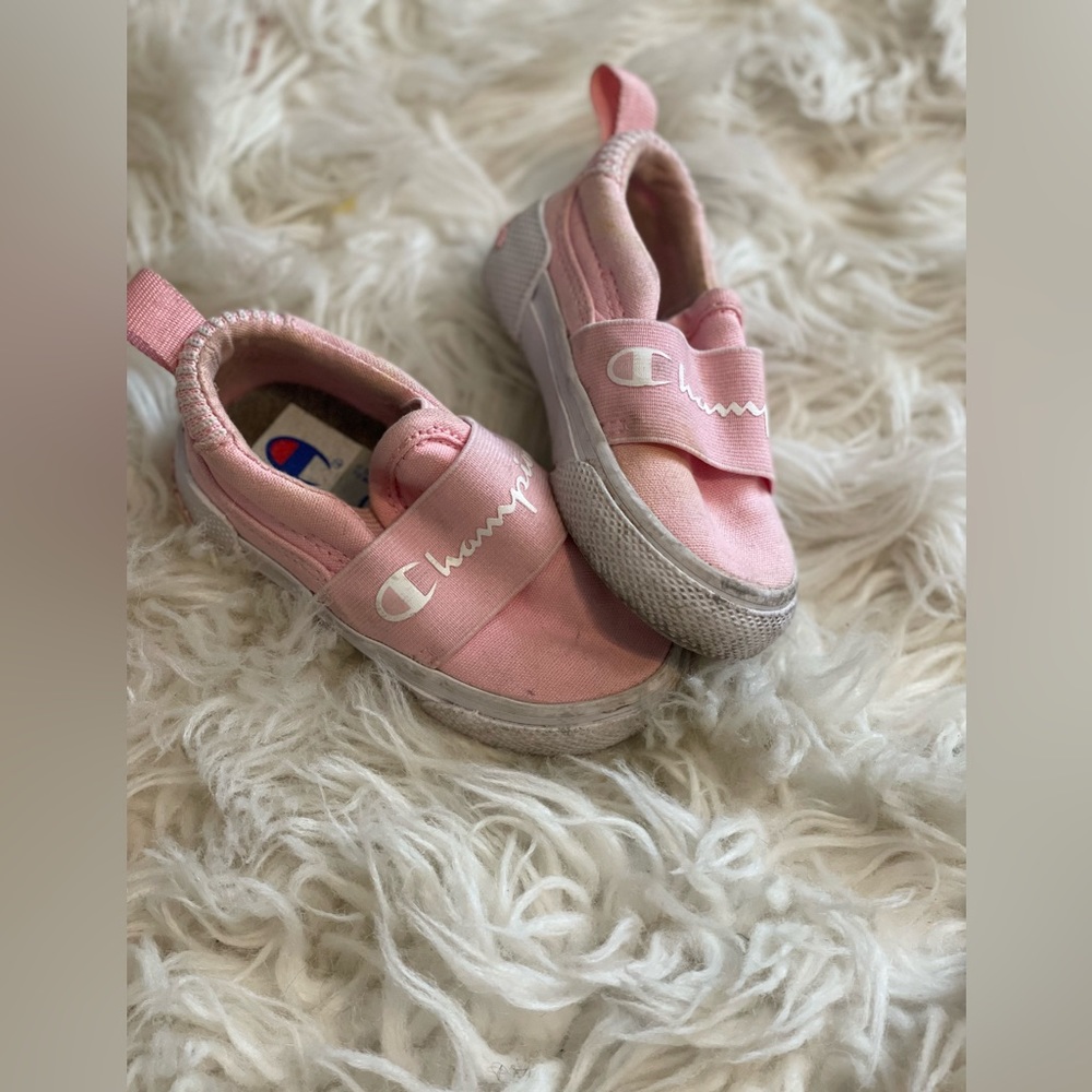 Toddler champion shoes size 04 US pink and white. All items cleaned before ship.